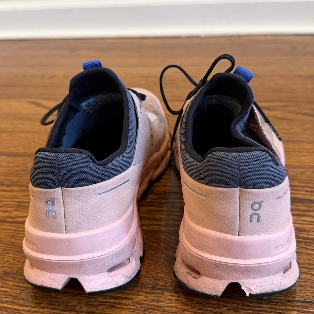 On Running Cloudrunner Pink and Navy Running Shoes - Picture 3 of 10
